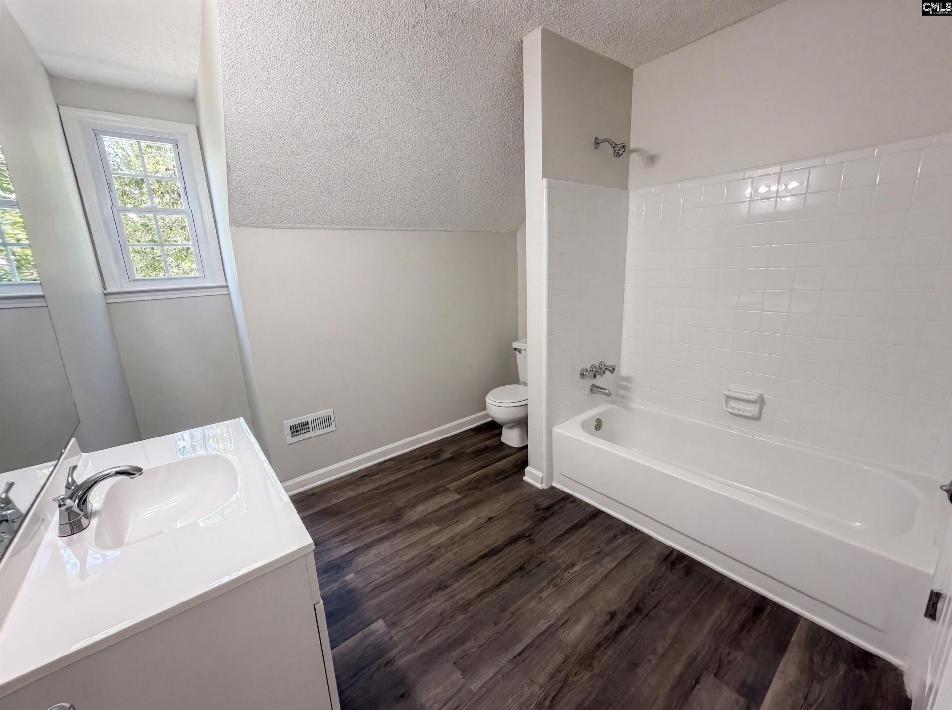 260 Woodwinds Drive Photo 20