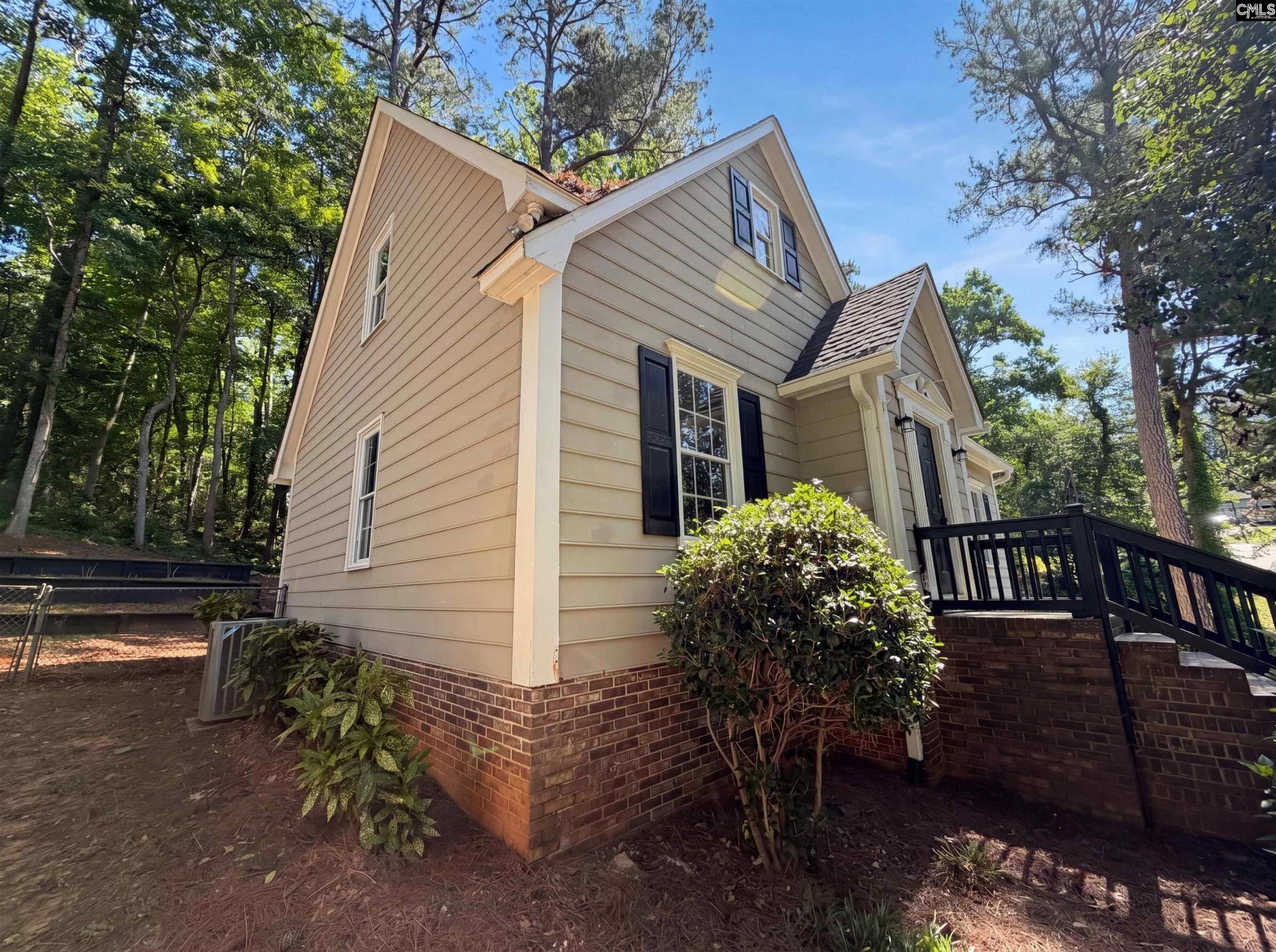 260 Woodwinds Drive Photo 25