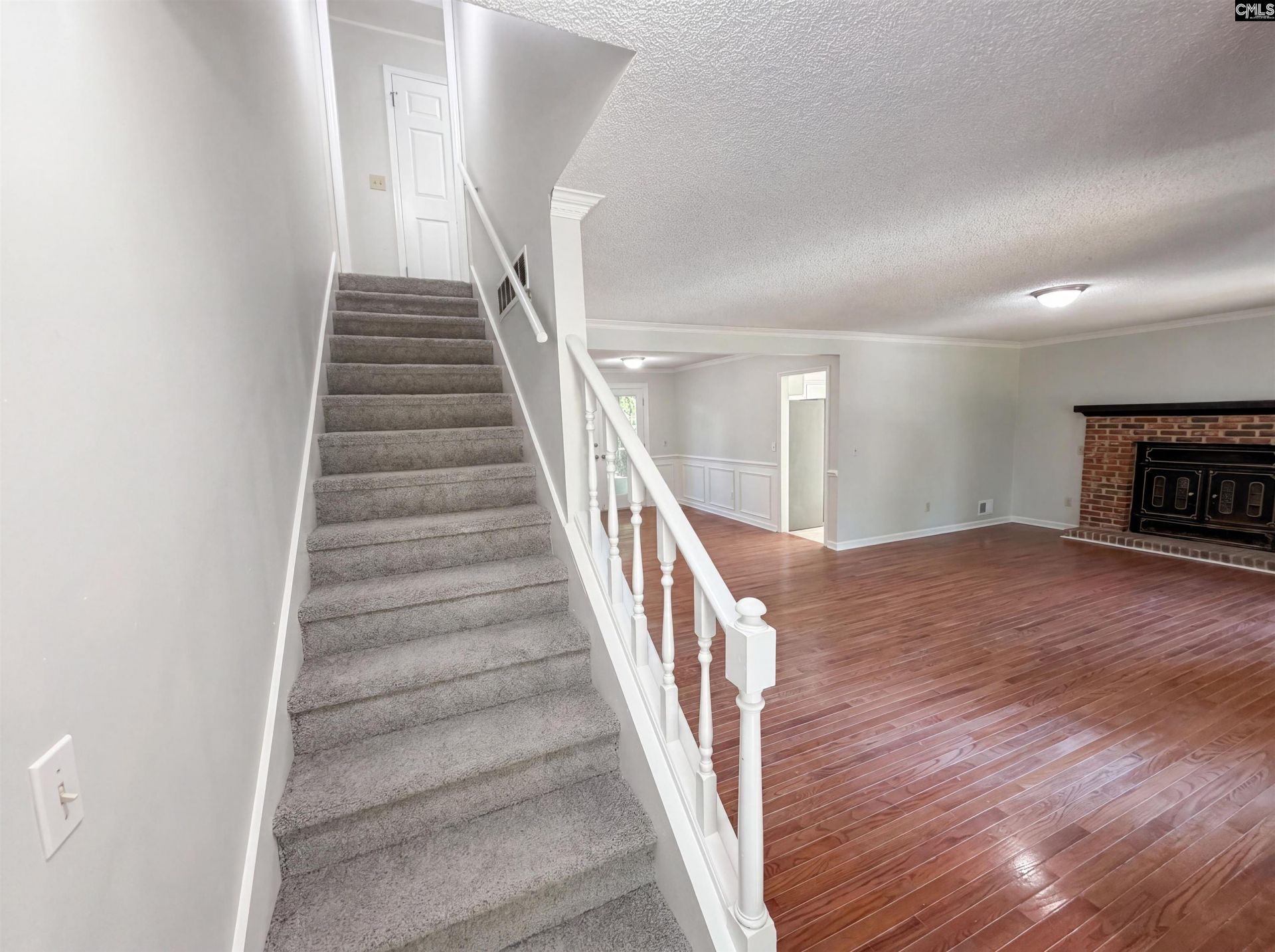 260 Woodwinds Drive Photo 8