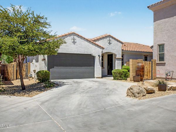 3834 E BRANHAM Lane, Phoenix, AZ 85042