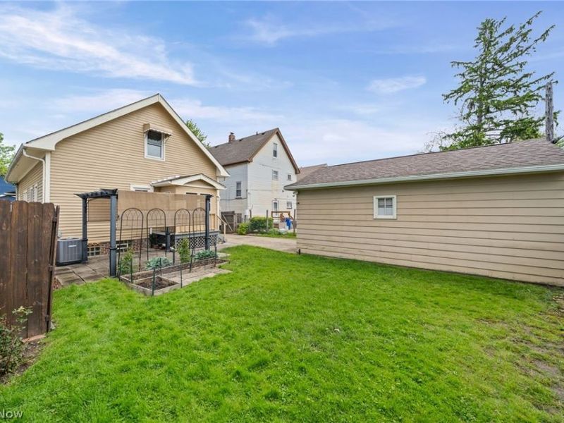 2601 Tate Avenue, Cleveland, OH 44109 Photo 36