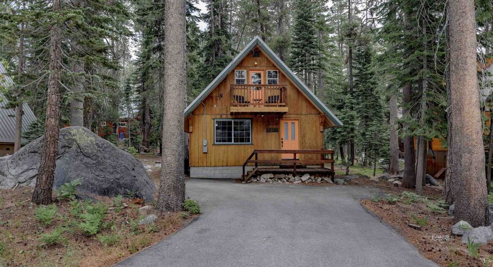 10185 Juniper Way, Soda Springs, CA 95728 Photo