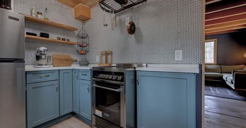 10185 Juniper Way, Soda Springs, CA 95728 Photo