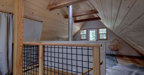 10185 Juniper Way, Soda Springs, CA 95728 Photo