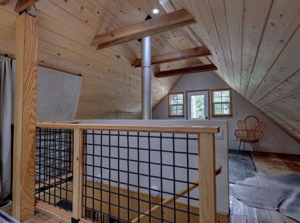 10185 Juniper Way, Soda Springs, CA 95728 Photo