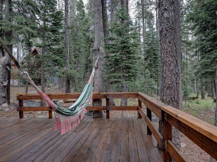 10185 Juniper Way, Soda Springs, CA 95728 Photo