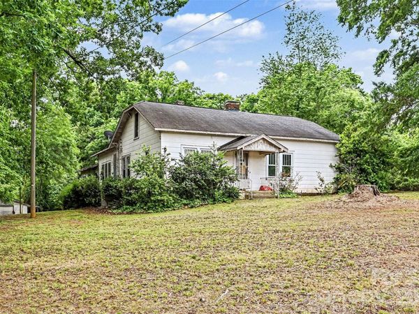 1116 Medlin Road , Monroe, NC 28112
