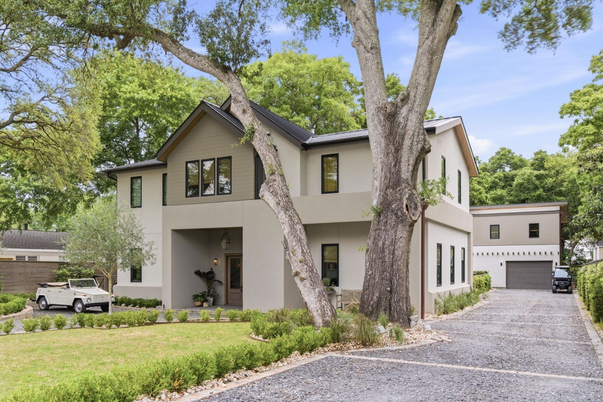 606 Simmons Street Photo 28