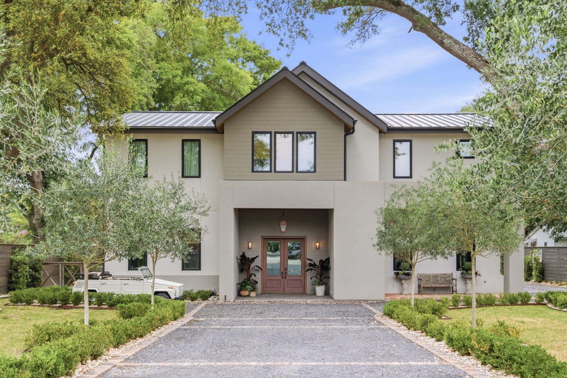 606 Simmons Street Photo 36