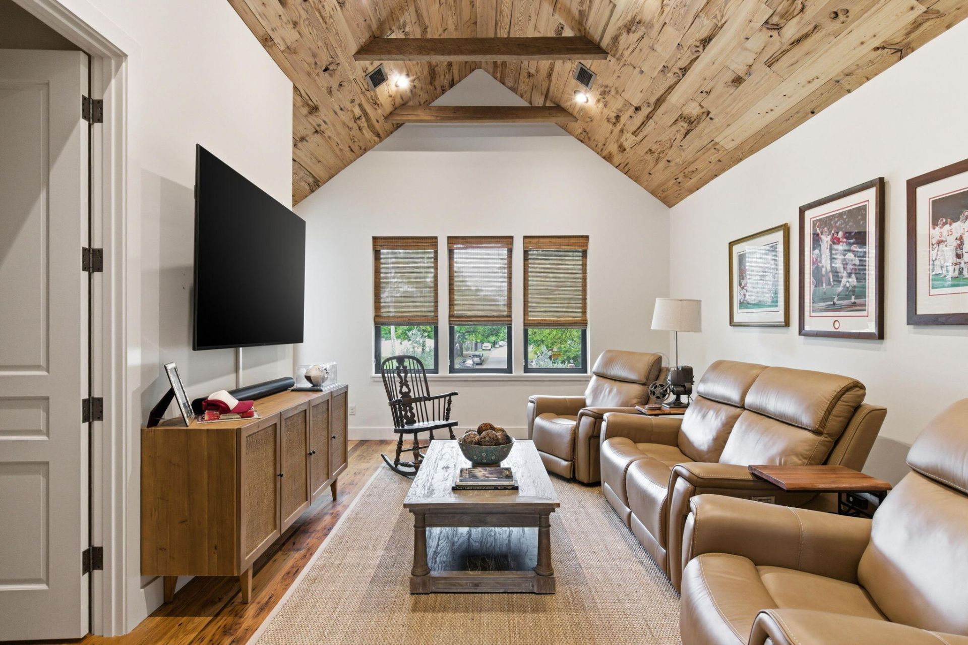 606 Simmons Street Photo 42
