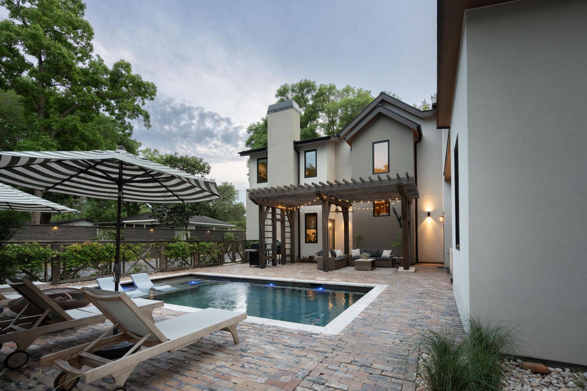 606 Simmons Street Photo 70