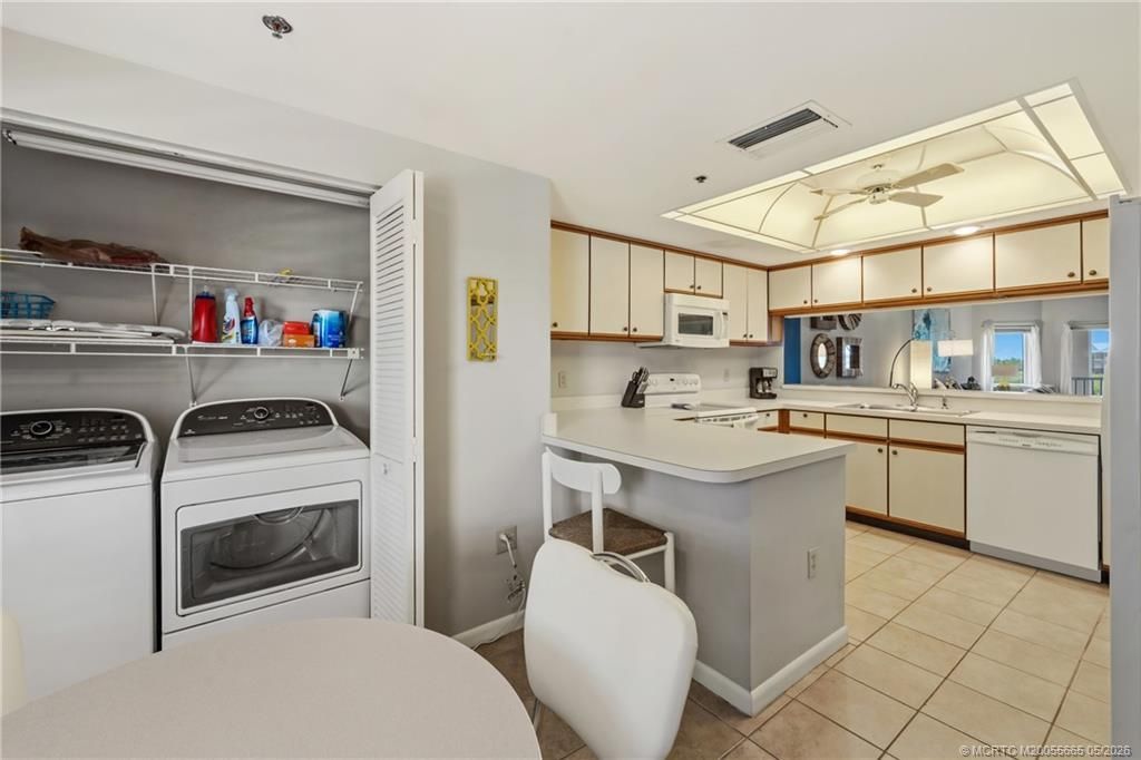 145 NE Edgewater Drive, Unit 4203, Stuart, FL 34996 Photo