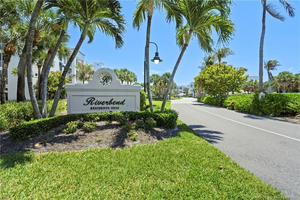 145 NE Edgewater Drive, Unit 4203, Stuart, FL 34996 Photo