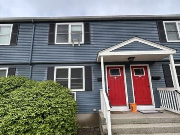 99 Lawrence St, Unit 6, Palmer, MA 01069