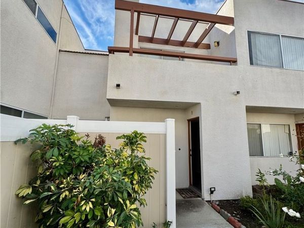 20254 E Arrow Hwy #B, Covina, CA 91724