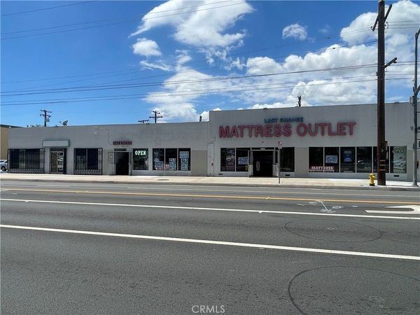 21401 Norwalk, Hawaiian Gardens, CA 90716