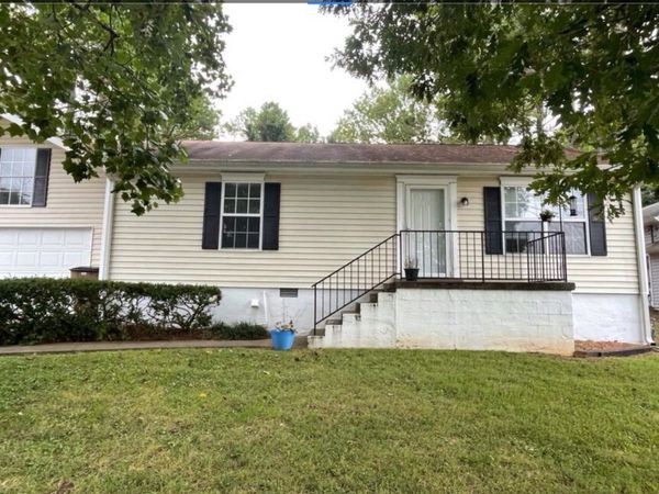 2822 Airwood Dr , Nashville, TN 37214