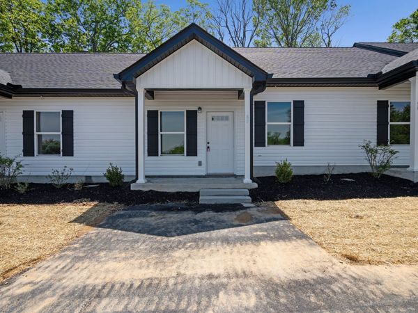 80 Stone Gate Lane , Hartsville, TN 37074