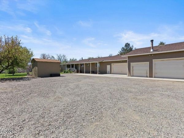 34 Mesa Drive, Wellington, NV 89444