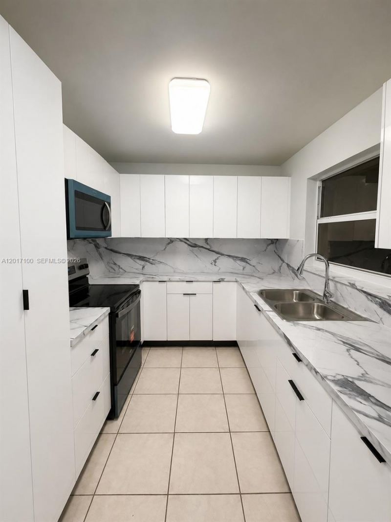 19050 SW 125th Ave, Miami, FL 33177 Photo