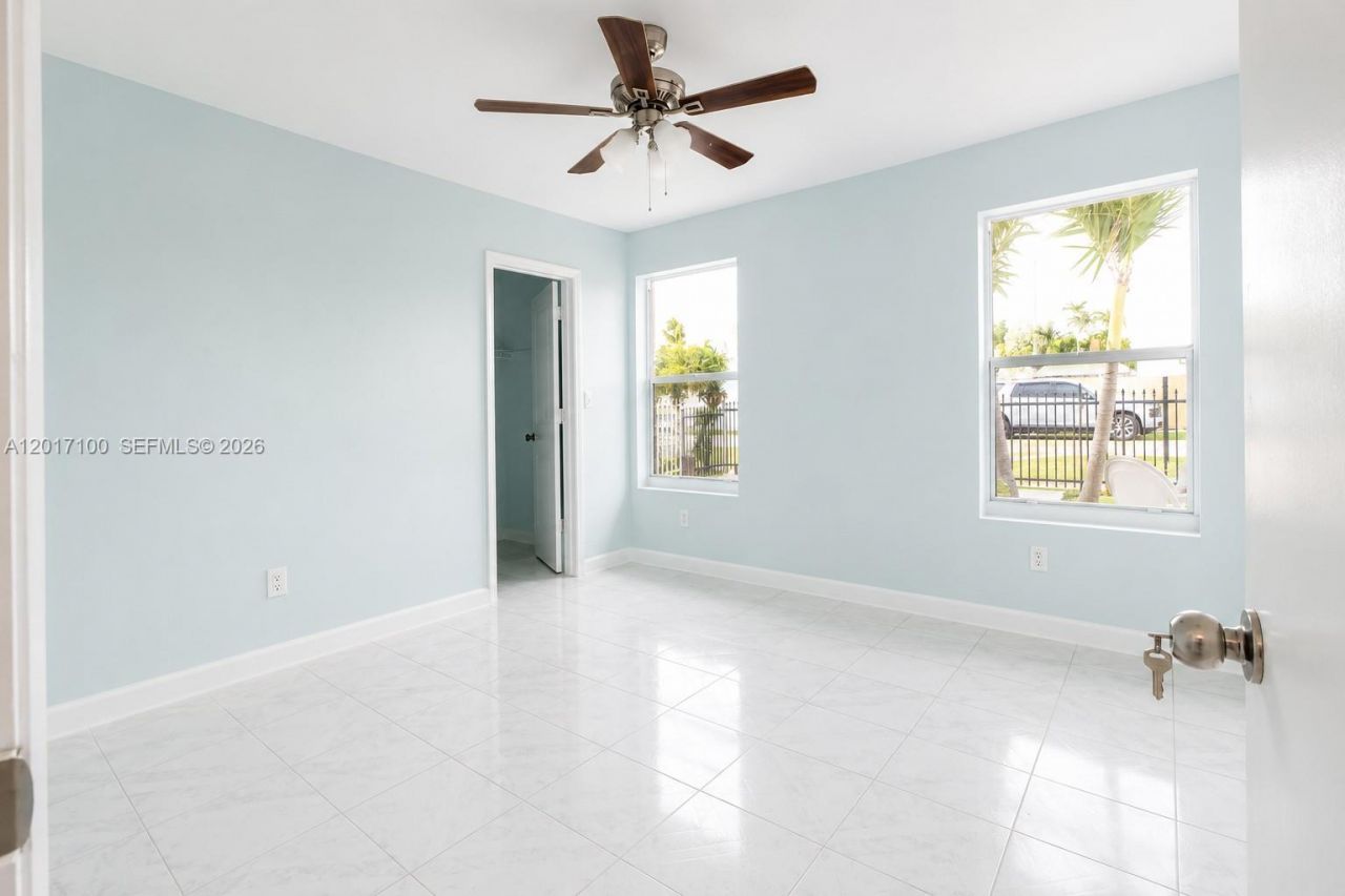 19050 SW 125th Ave, Miami, FL 33177 Photo