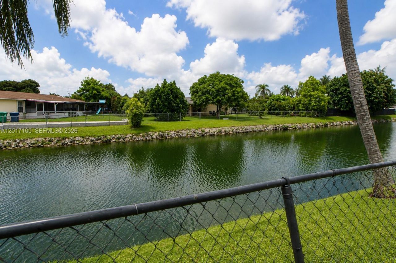 19050 SW 125th Ave, Miami, FL 33177 Photo