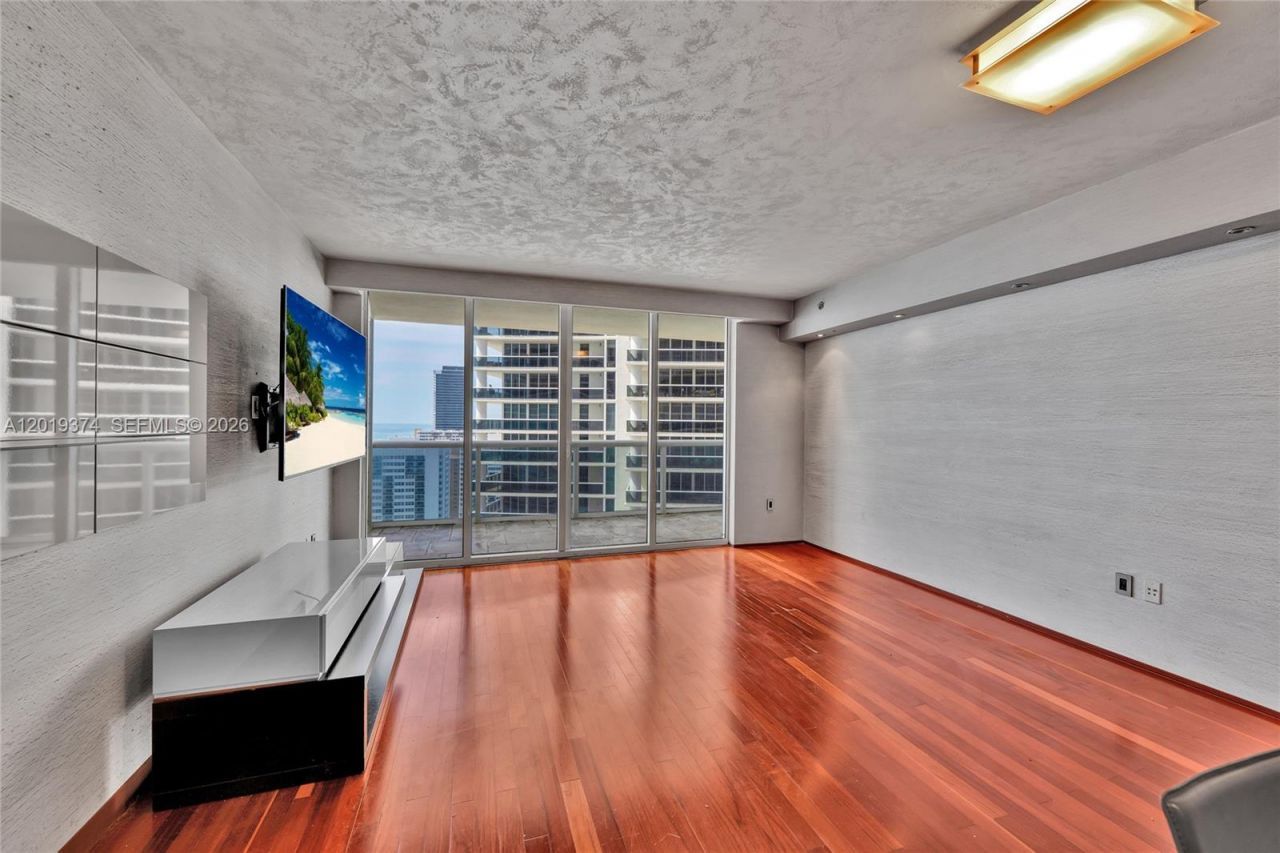 1830 S Ocean Dr , Unit 2705, Hallandale Beach, FL 33009 Photo