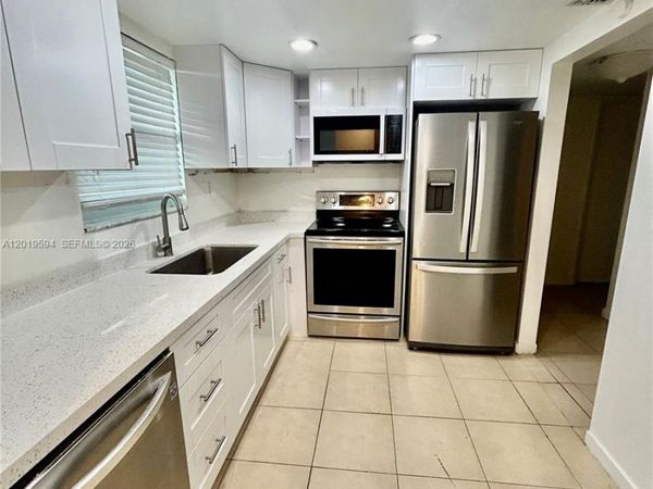9375 Fontainebleau Blvd , Unit L217, Miami, FL 33172