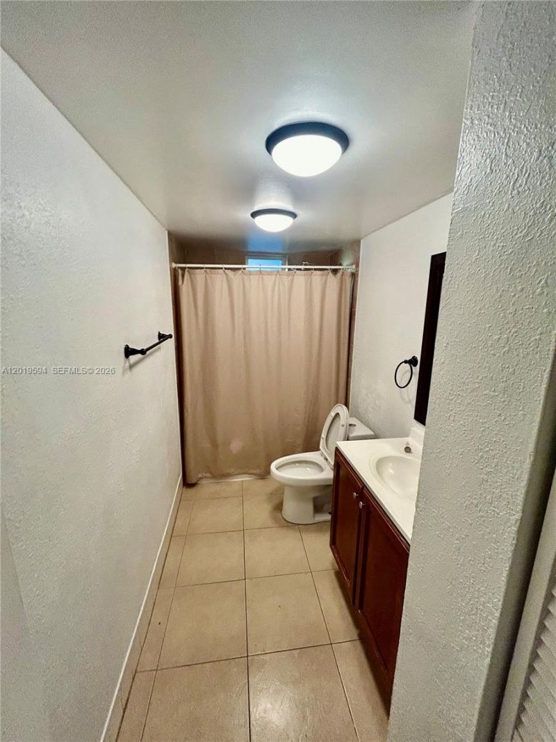9375 Fontainebleau Blvd , Unit L217, Miami, FL 33172 Photo