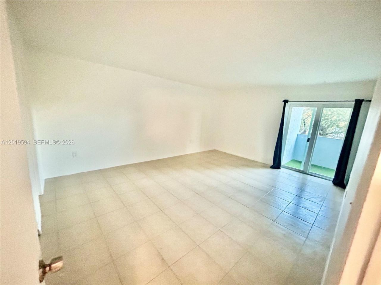 9375 Fontainebleau Blvd , Unit L217, Miami, FL 33172 Photo
