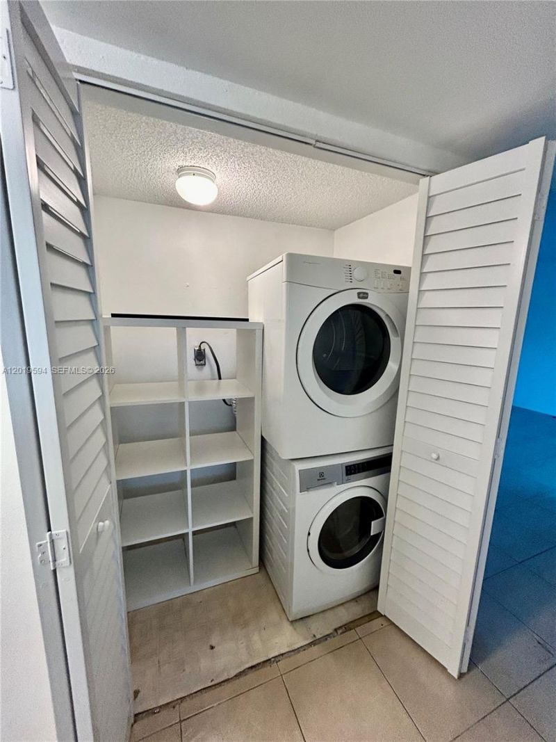 9375 Fontainebleau Blvd , Unit L217, Miami, FL 33172 Photo