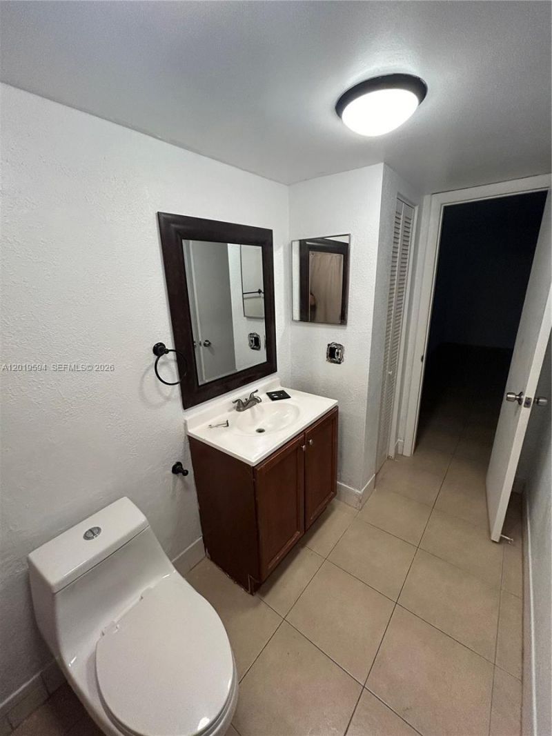 9375 Fontainebleau Blvd , Unit L217, Miami, FL 33172 Photo