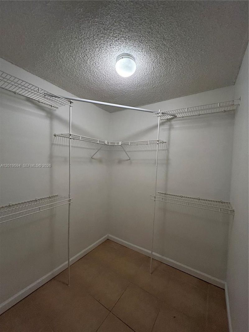 9375 Fontainebleau Blvd , Unit L217, Miami, FL 33172 Photo