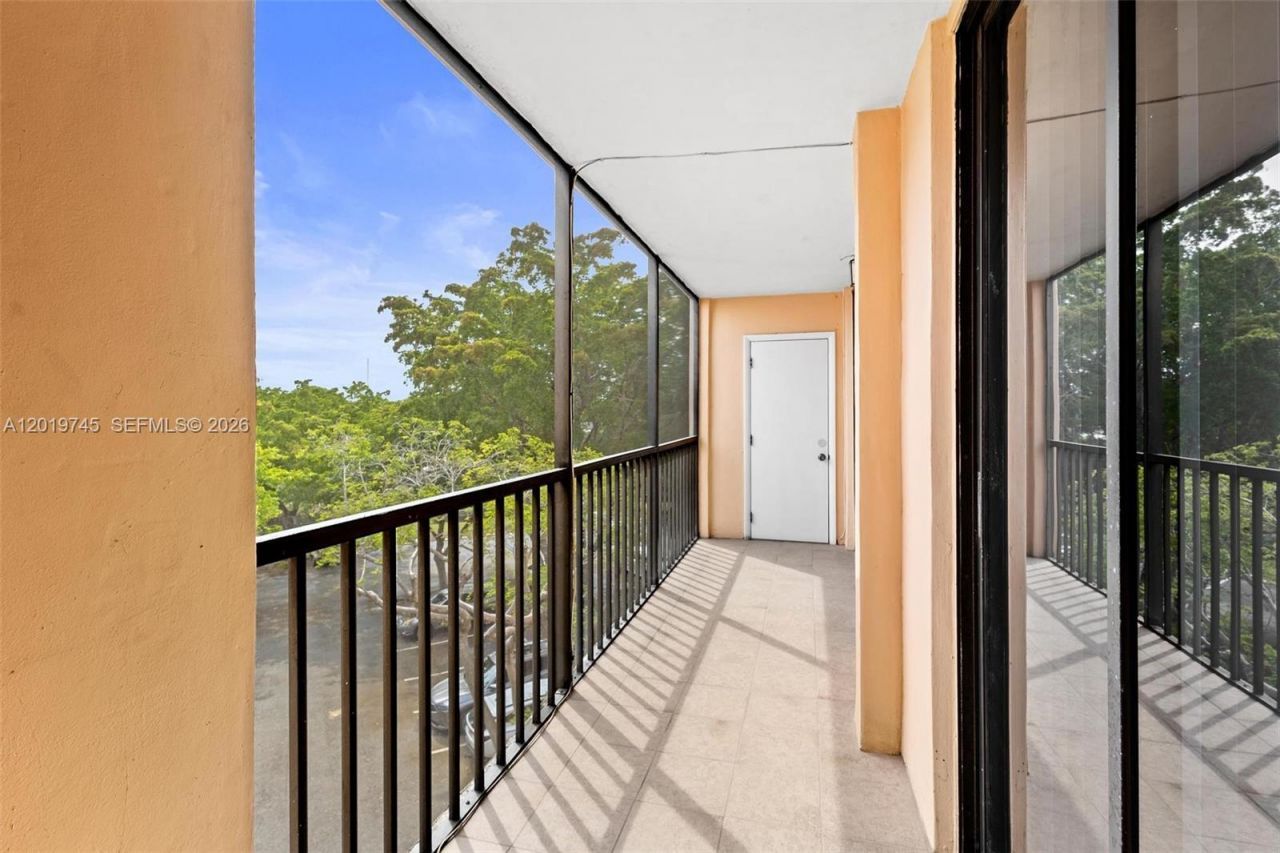 8600 SW 133rd Ave Rd , Unit 410, Miami, FL 33183 Photo