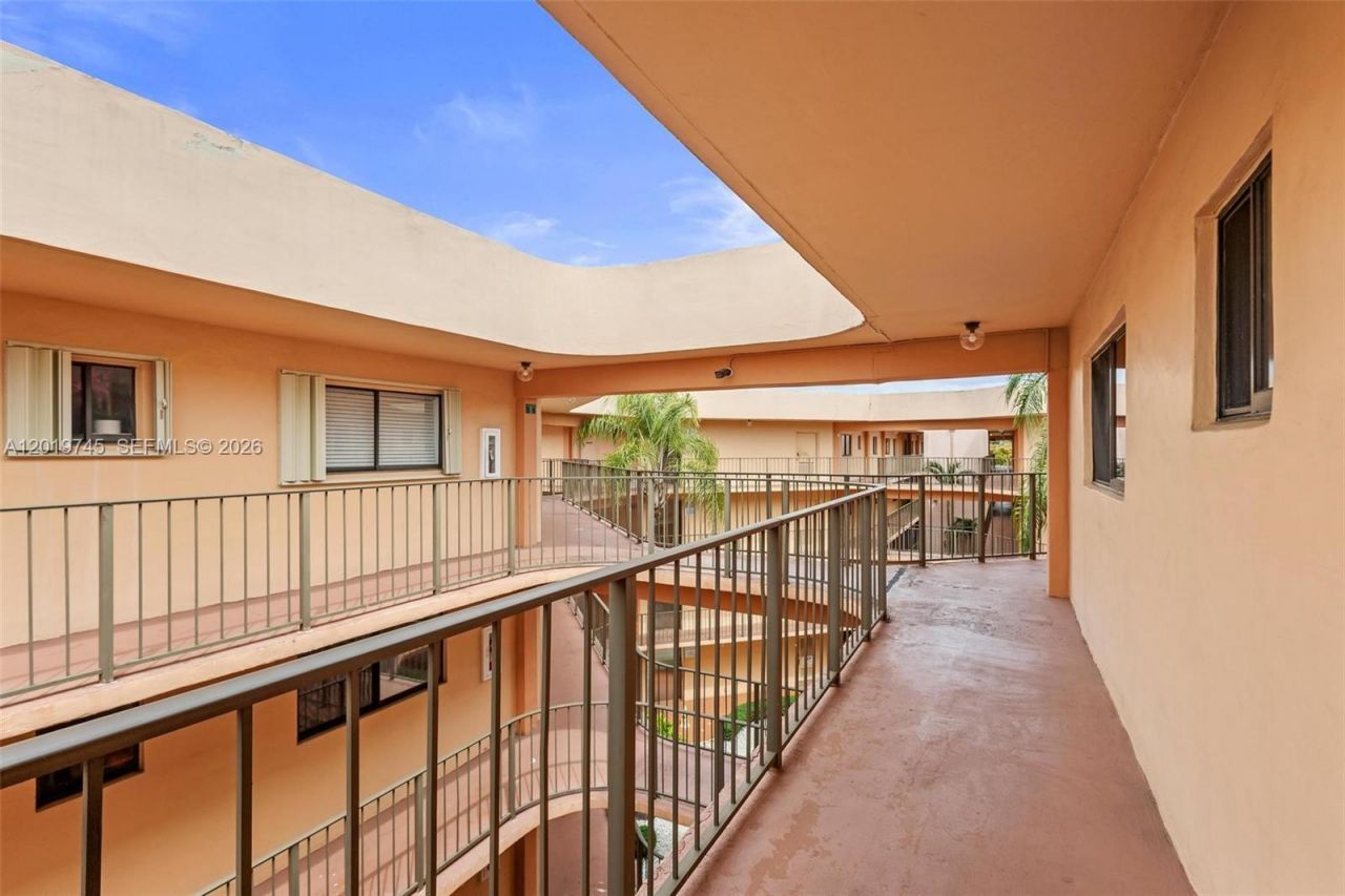 8600 SW 133rd Ave Rd , Unit 410, Miami, FL 33183 Photo