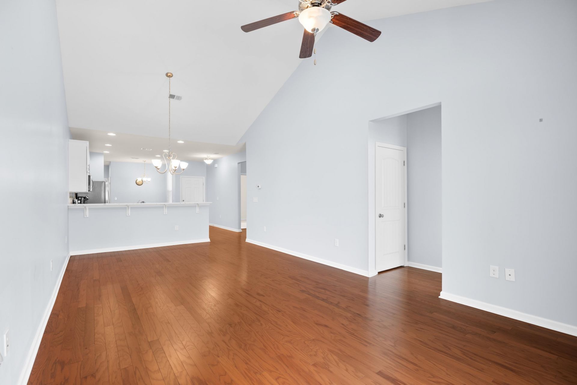 736 Salerno Circle Photo 12