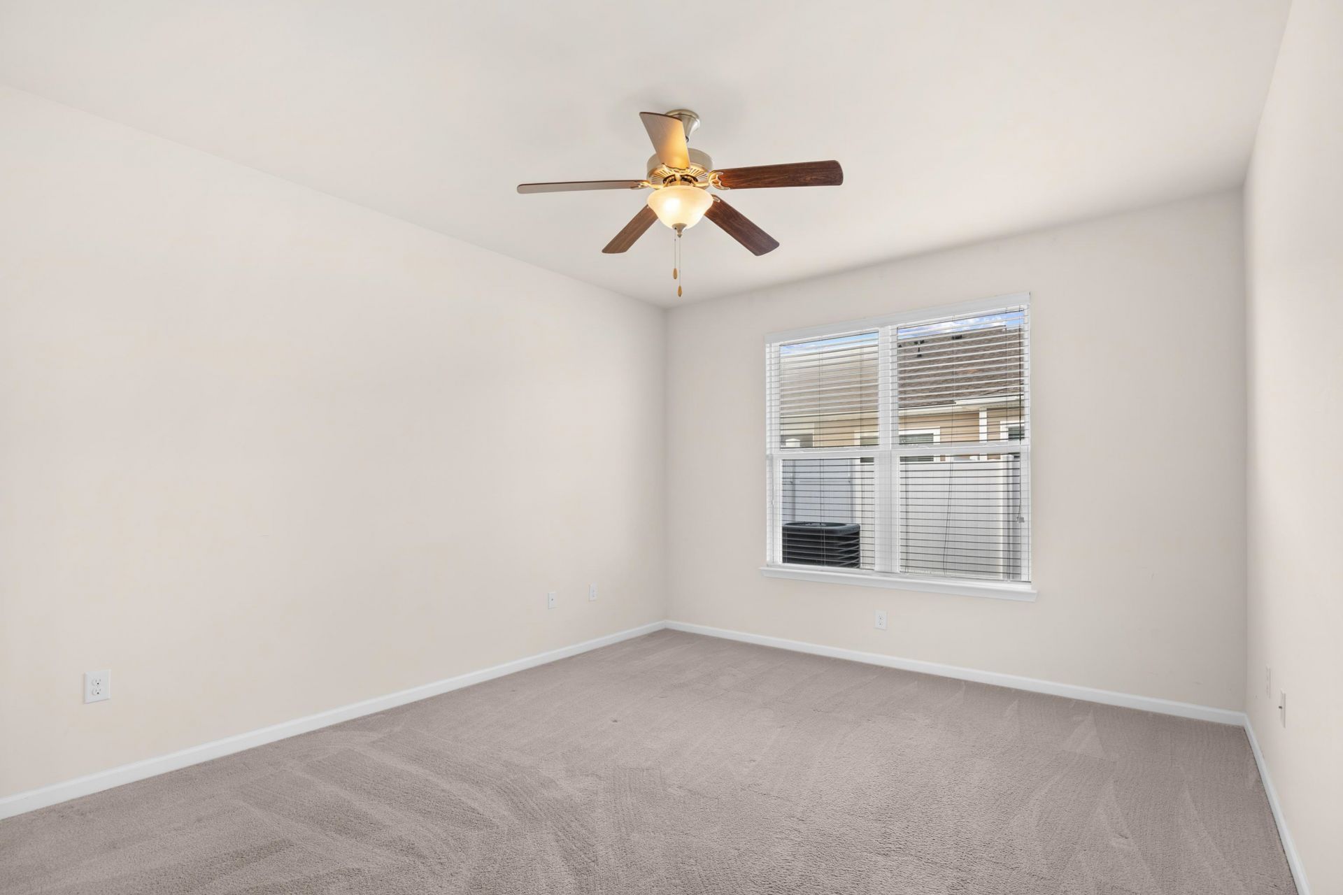 736 Salerno Circle Photo 13