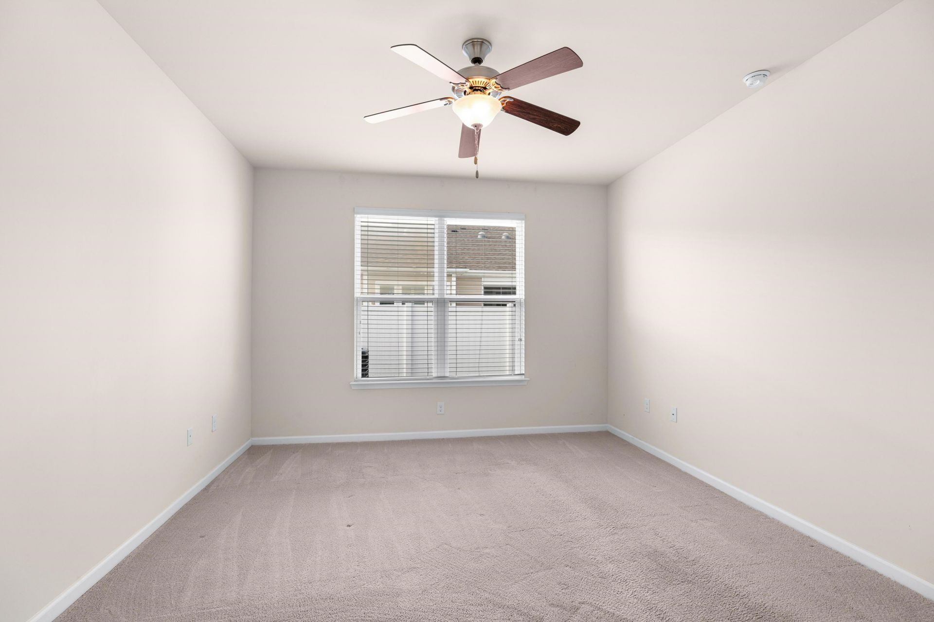736 Salerno Circle Photo 14