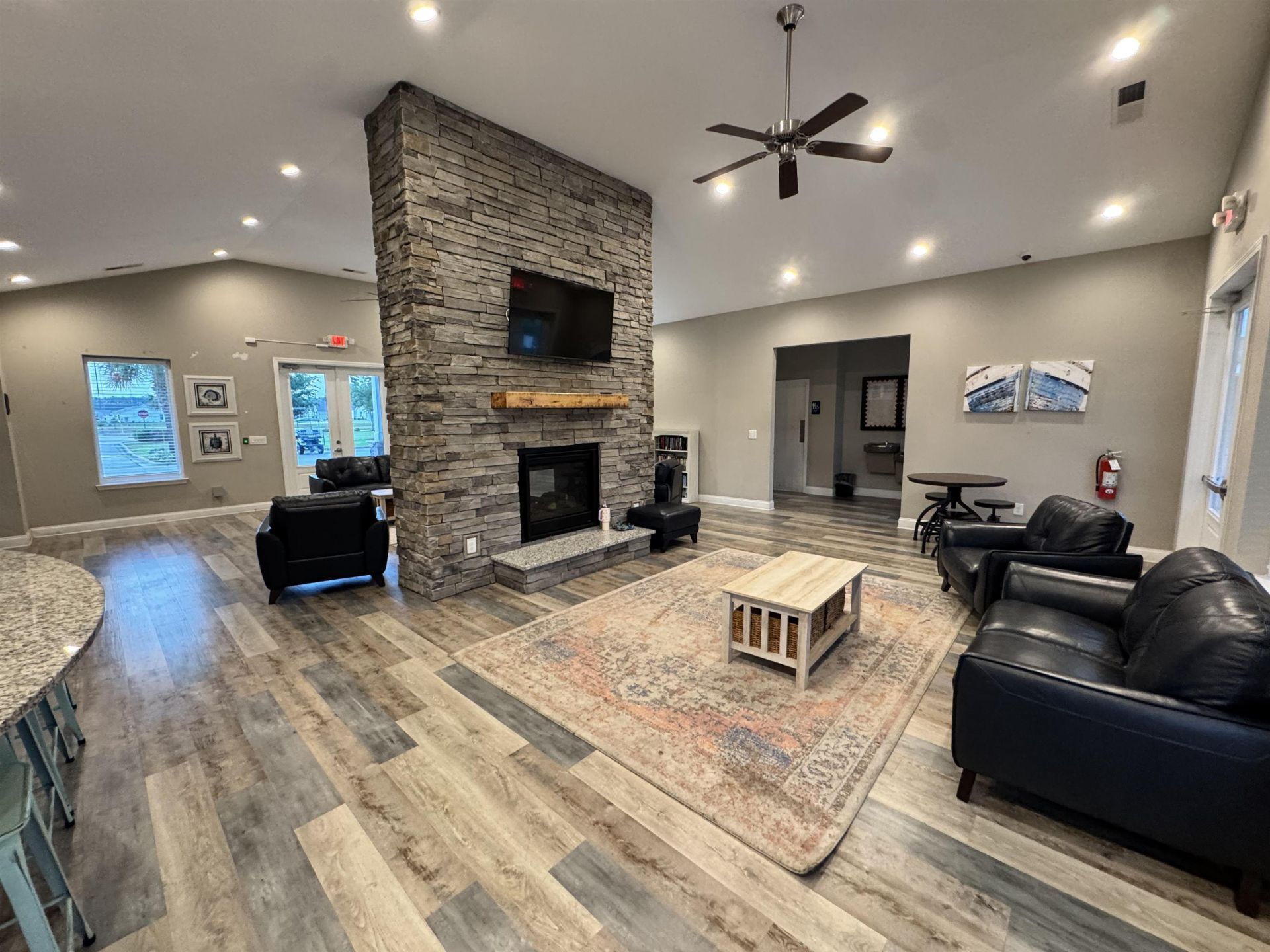 736 Salerno Circle Photo 40