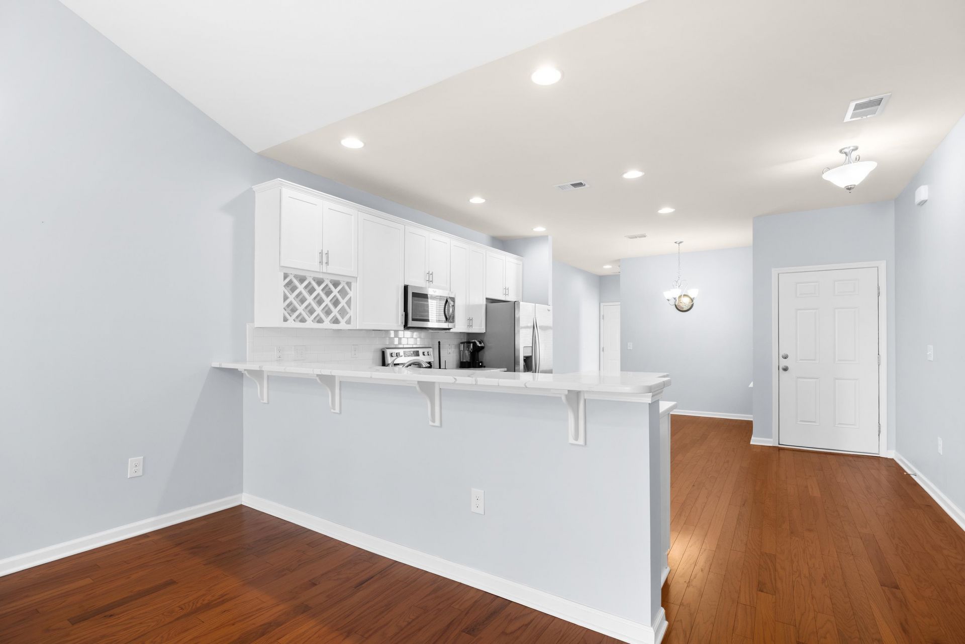 736 Salerno Circle Photo 6
