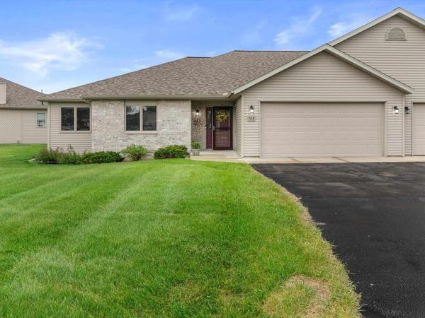 528 Clemens Court, Unit 7, Portage, WI 53901