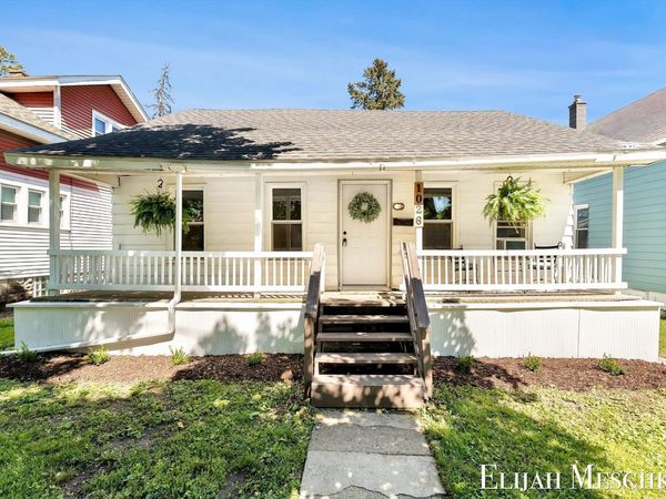 1026 Garfield Avenue NW, Grand Rapids, MI 49504