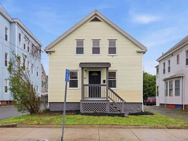 48 Vine St, Lynn, MA 01905