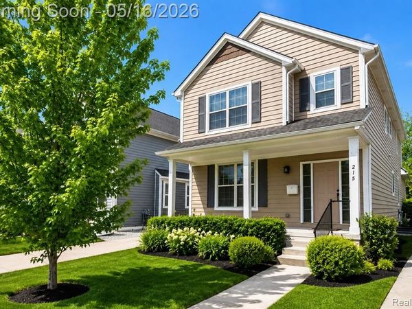 215 La Plaza Court, Royal Oak, MI 48073