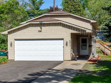 5211 6th Street NE, Columbia Heights, MN 55421