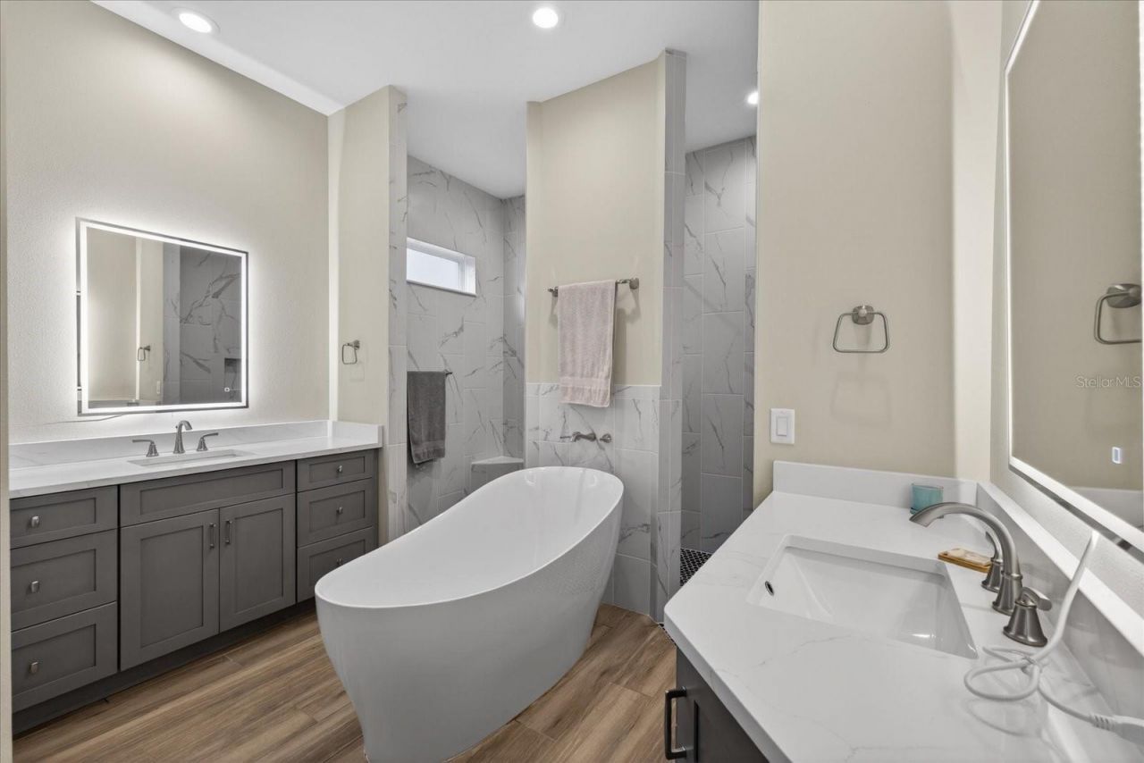 1208 Sunset Lane, Lutz, FL 33549 Photo