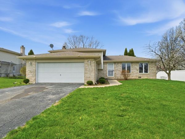 10 Joyce Court , Crete, IL 60417