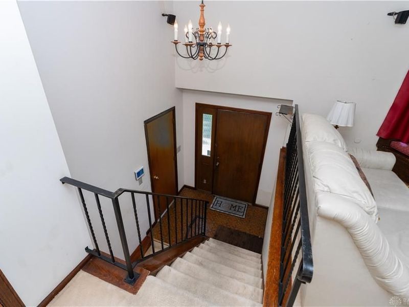 657 White Oak Drive, Springfield Township, OH 45504 Photo 7