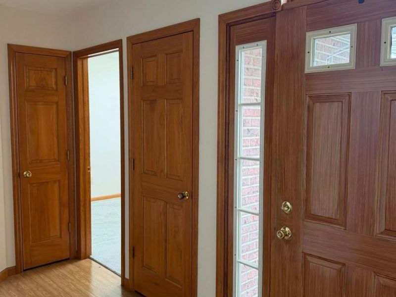 313 Sharon Court, Middletown, OH 45042 Photo 2