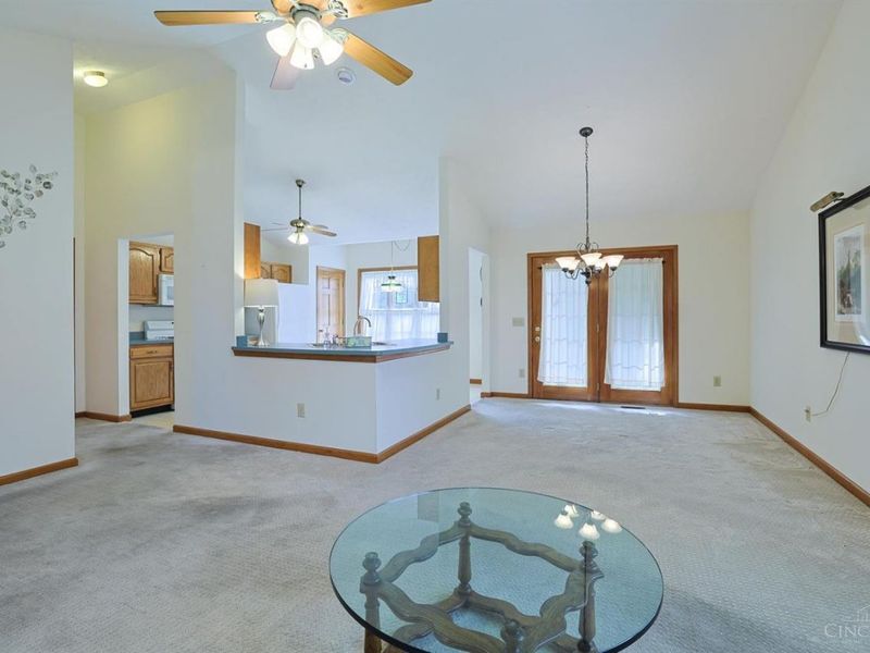 313 Sharon Court, Middletown, OH 45042 Photo 7